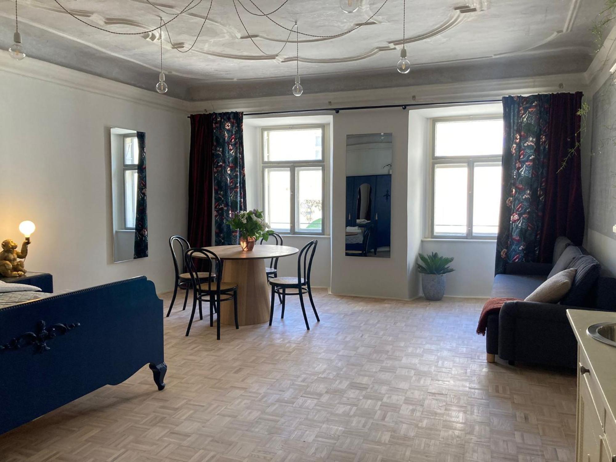 Am Znaimertor Retz Exterior foto